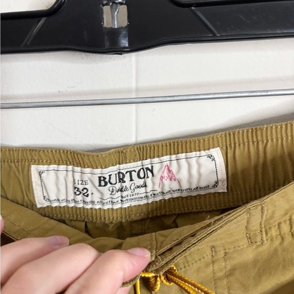 Burton mens brown tan shorts size 32 - Picture 3 of 6